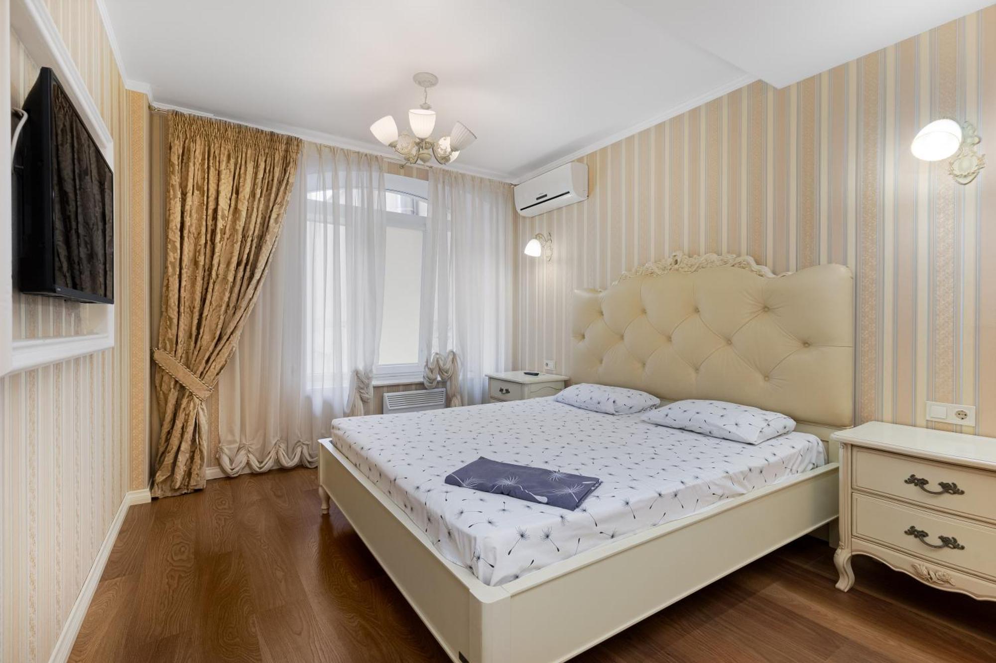 Deribasivska 10 Luxury Apartment オデッサ エクステリア 写真